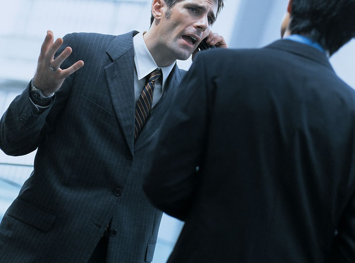 西服定做需要注意的三點